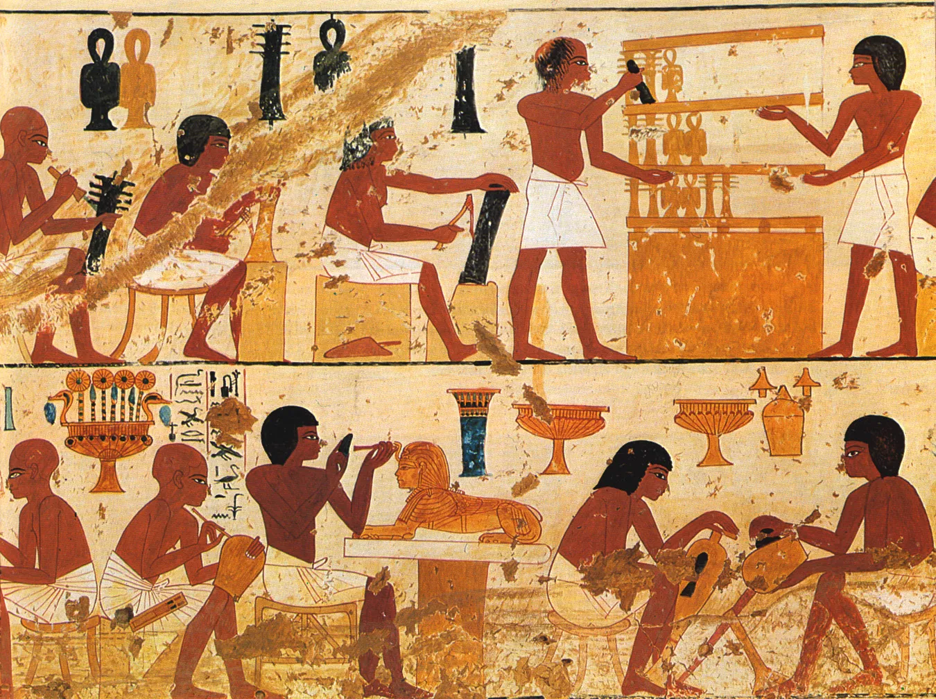 Egyptian workers built the gates of Thebes