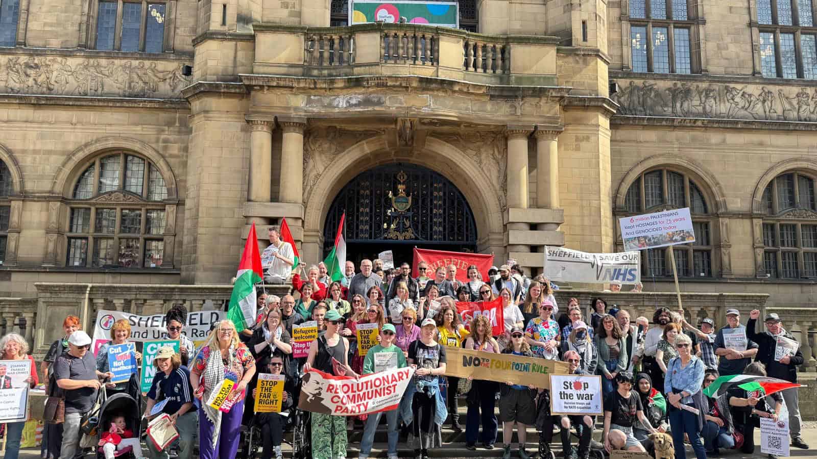 Sur le bien-être et non la protestation de la guerre à Sheffield appelée par nous exiger le changement