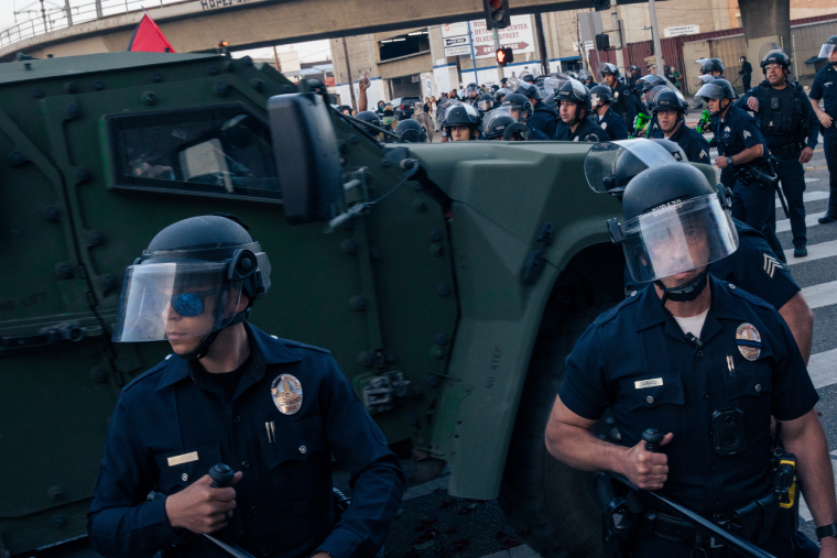 La faiblesse et le désespoir alimentent l'autoritarisme effronté