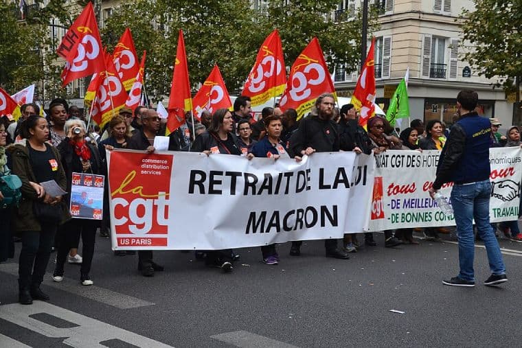 Grèves et protestations prévues au milieu de la crise fraîche pour le gouvernement français