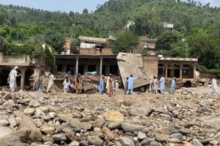 Les inondations mortelles du Pakistan n'est pas une «catastrophe naturelle»