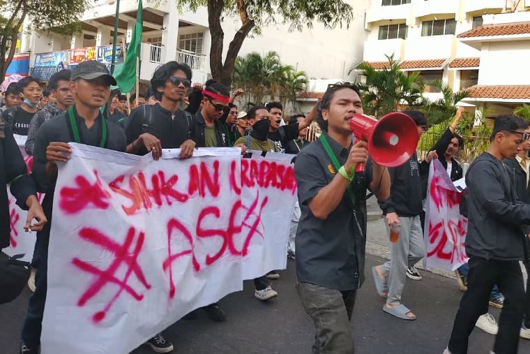 L'Indonésie proteste: «Il y a des critiques croissantes des réformistes – nous pouvons l'utiliser»
