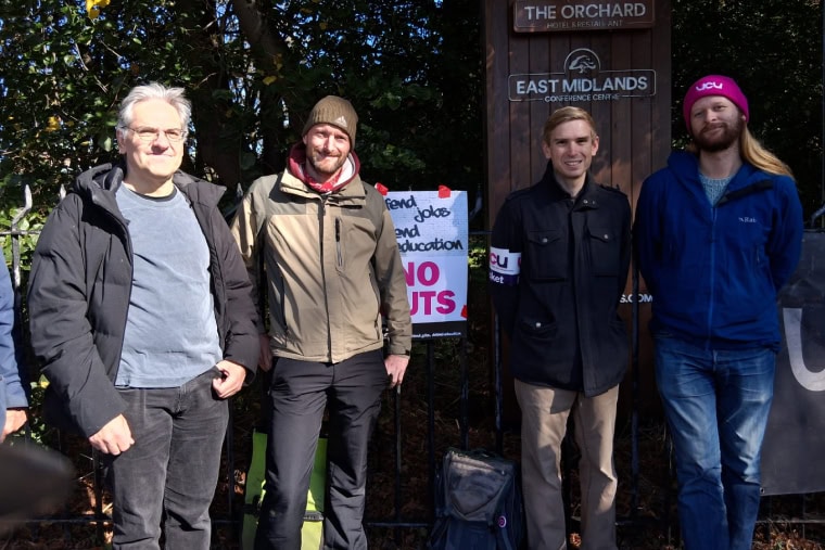 Les travailleurs de l'Université de Nottingham commencent une grève de quatre semaines
