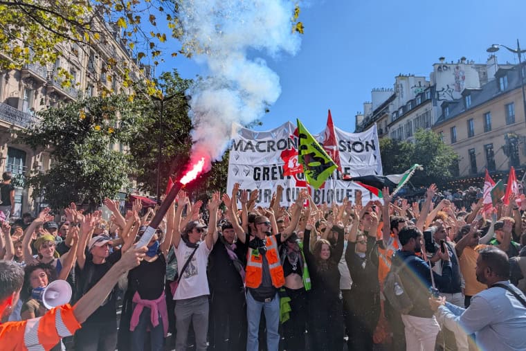 Un million de marche à Paris: «Nous continuerons. Nous ne renoncerons rien à