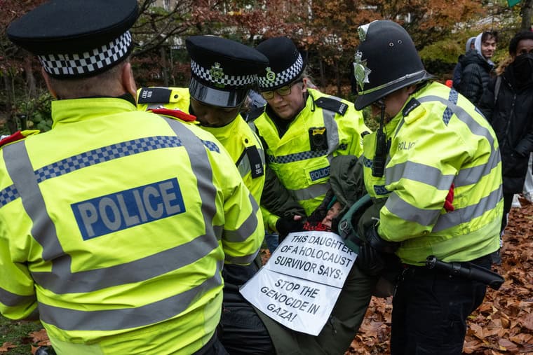 Les militants du DOJ résistent à l'interdiction « ridicule » du Parti travailliste contre Palestine Action