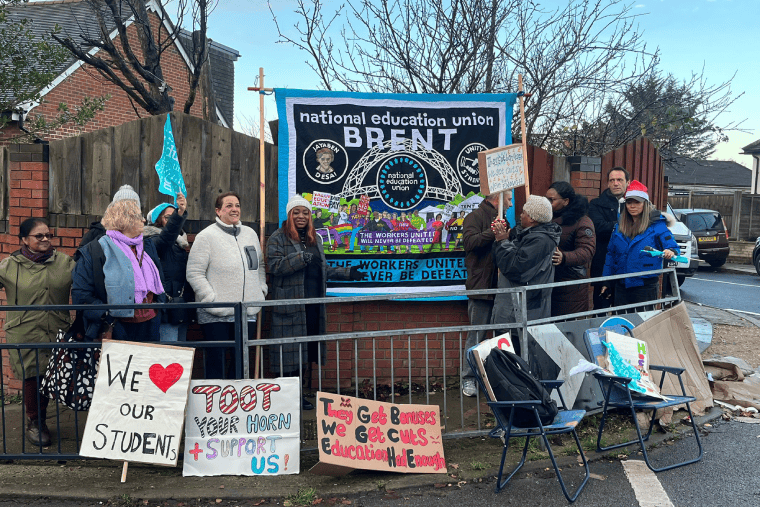 Les grévistes de l'école Woodfield sont « unis et déterminés »