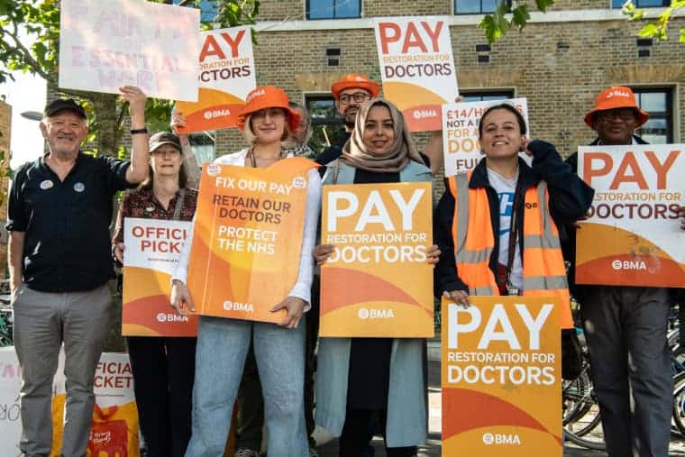 Resident doctors out on the picket line in 2024