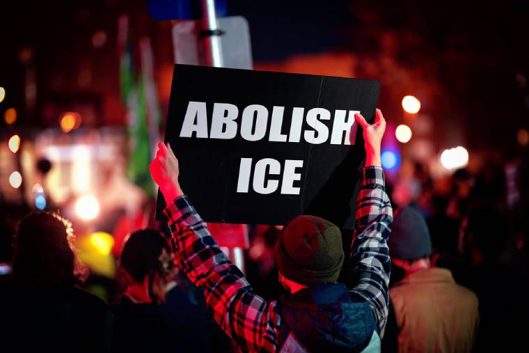 Les manifestations « ICE Out of Everywhere » éclatent alors que la résistance au régime Trump s'approfondit