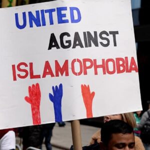 Les médias poussent l’islamophobie pour justifier l’effusion de sang impériale