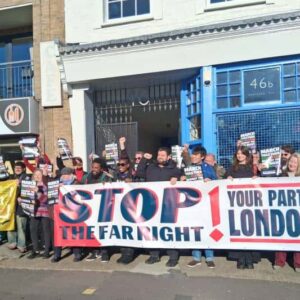 « Nous devons tous marcher contre l'extrême droite : les membres de votre parti se joignent à la manifestation Together »