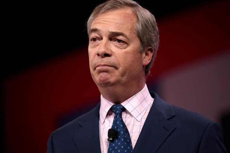 L'emprise de Farage le rattrape