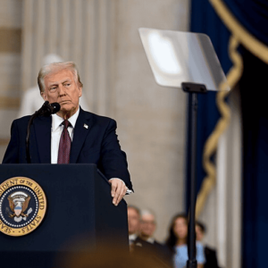 Trump intensifie ses attaques contre l'Iran