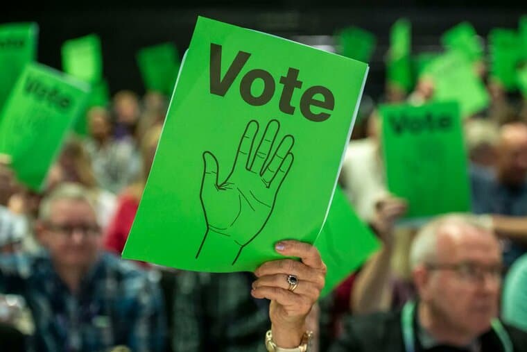 La conférence syndicale Unison vote massivement pour défendre les droits des trans+