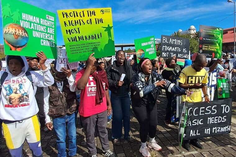Les Sud-Africains s'organisent contre les attaques racistes