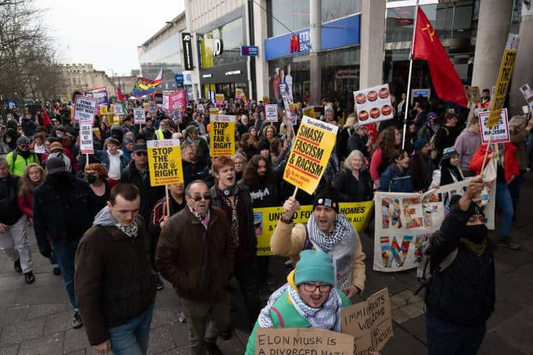 « Nous avons besoin d'unité contre l'extrême droite » : les sikhs s'expriment après les émeutes de Southampton