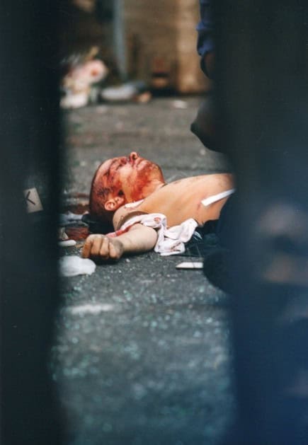 La police a abattu Carlo Giuliani, 23 ans (Photo : Jess Hurd)