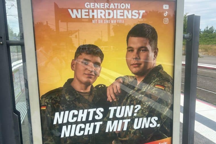 Les étudiants allemands intensifient leur lutte contre la conscription