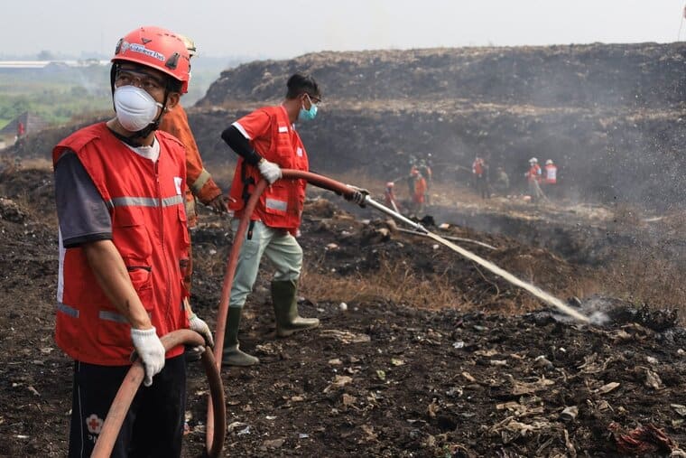 Un incendie géant en Indonésie nous rappelle à quel point le capitalisme est nul