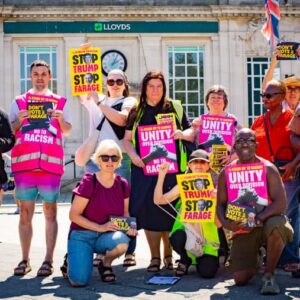 Les antiracistes de Clacton disent qu'ils construiront la lutte contre Farage