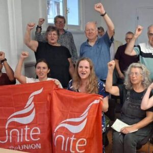 Les grévistes s'inspirent mutuellement pour riposter