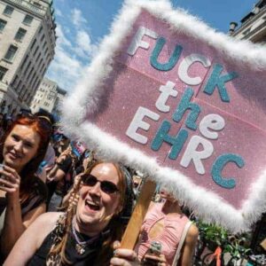 Les syndicalistes doivent mener la lutte contre les directives transphobes de l'EHRC