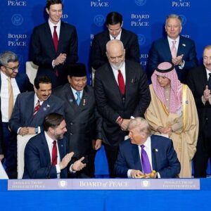 Les tensions augmentent sur l’avenir de Gaza alors que les envoyés américains reprennent les pourparlers