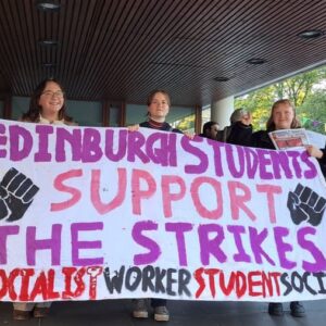Contre-attaque alors que les coupes budgétaires frappent les universités