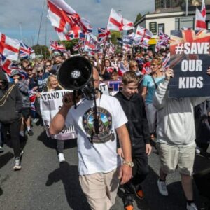Les antifascistes de Portsmouth restent fermes contre l'extrême droite, mais la menace grandit