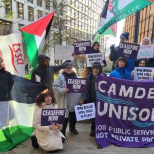 Les syndicats doivent dire aux travaillistes que nous voulons l’aide sociale, pas la guerre