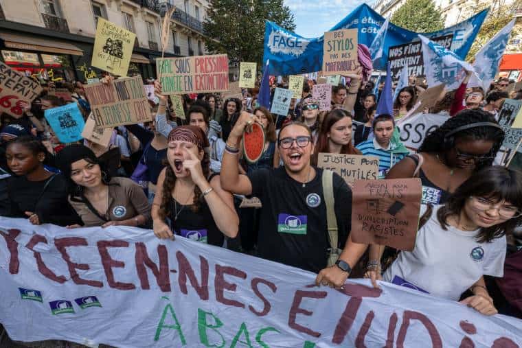 School students march in Paris on 6 October (Pic: Guy Smallman)