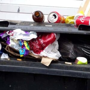 Les travailleurs des poubelles ne laisseront pas les sous-traitants détruire les salaires et les conditions