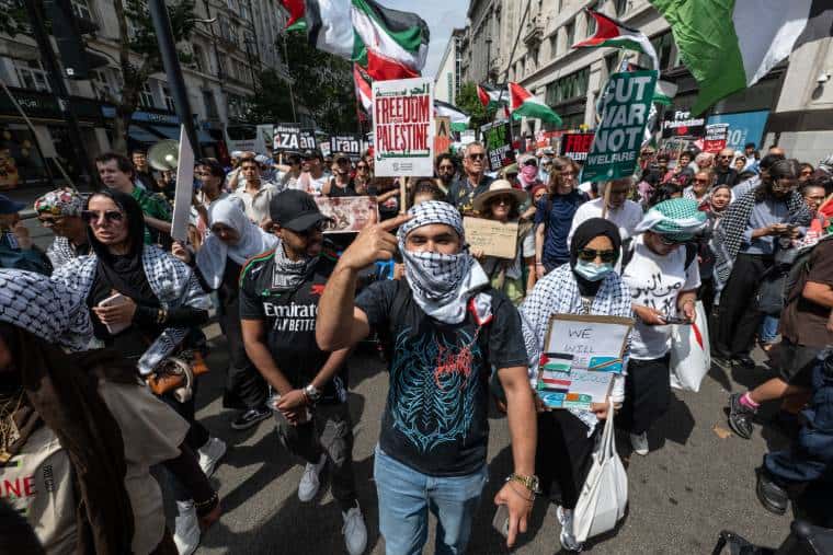 A Palestine demonstration in London in July mounts pressure on Labour